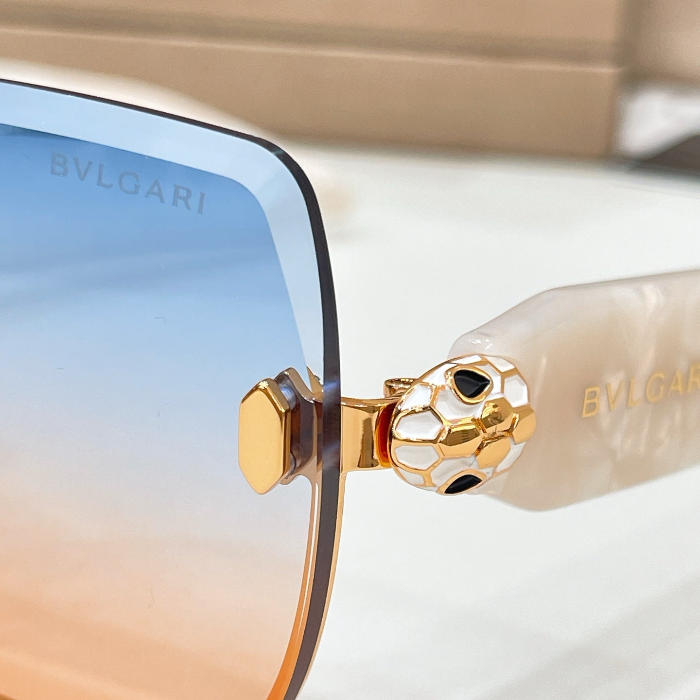 BVLGARI Sunglasses-BV 9041B