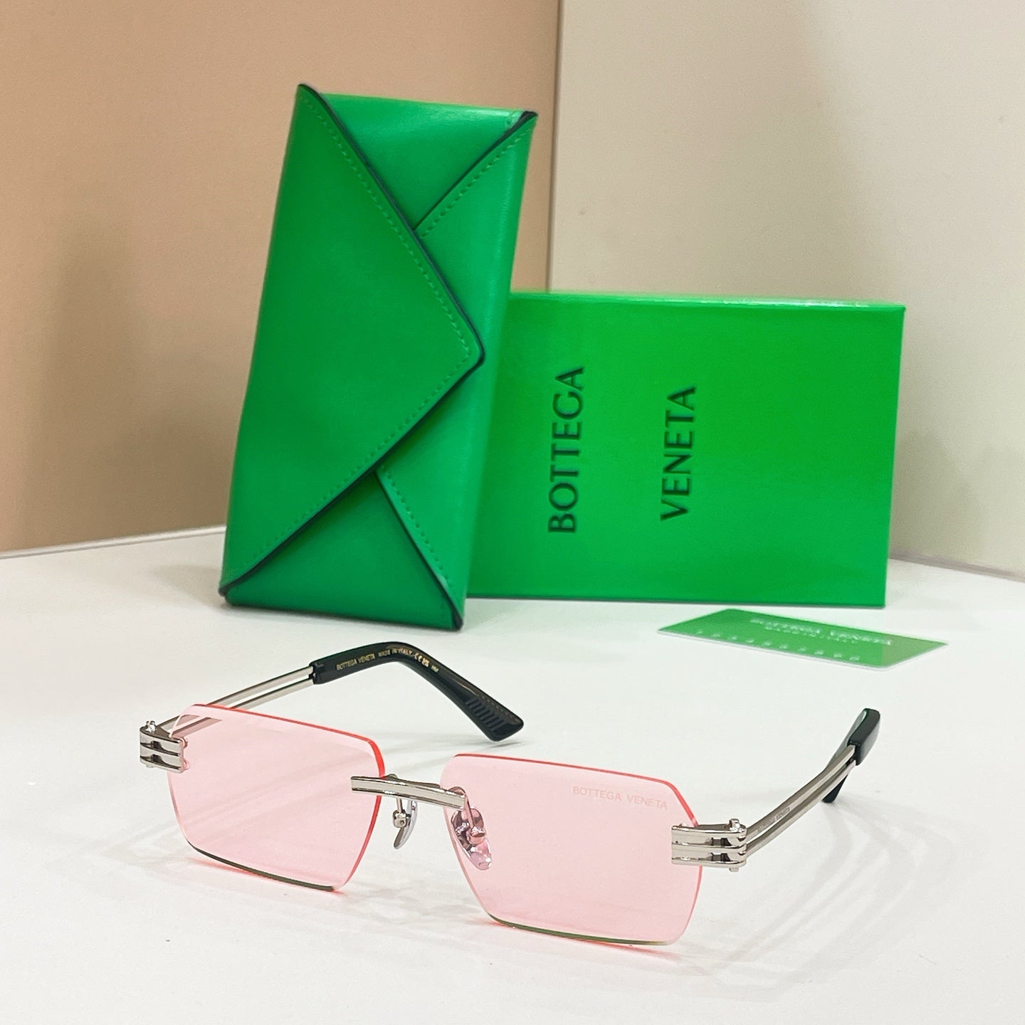 BOTTEGA VENETA Sunglasses-BV2347S