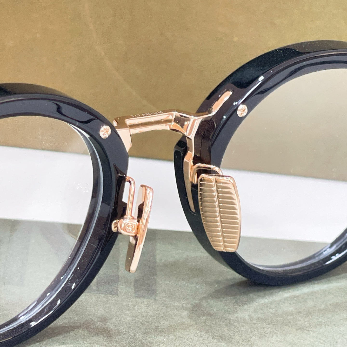 AKONI Sunglasses-AKX-415Ｃ