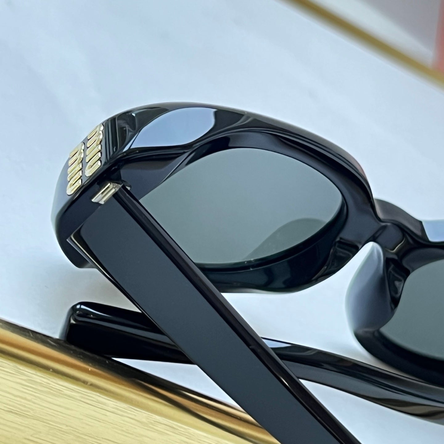 MIUMIU Sunglasses-SMU B09-F