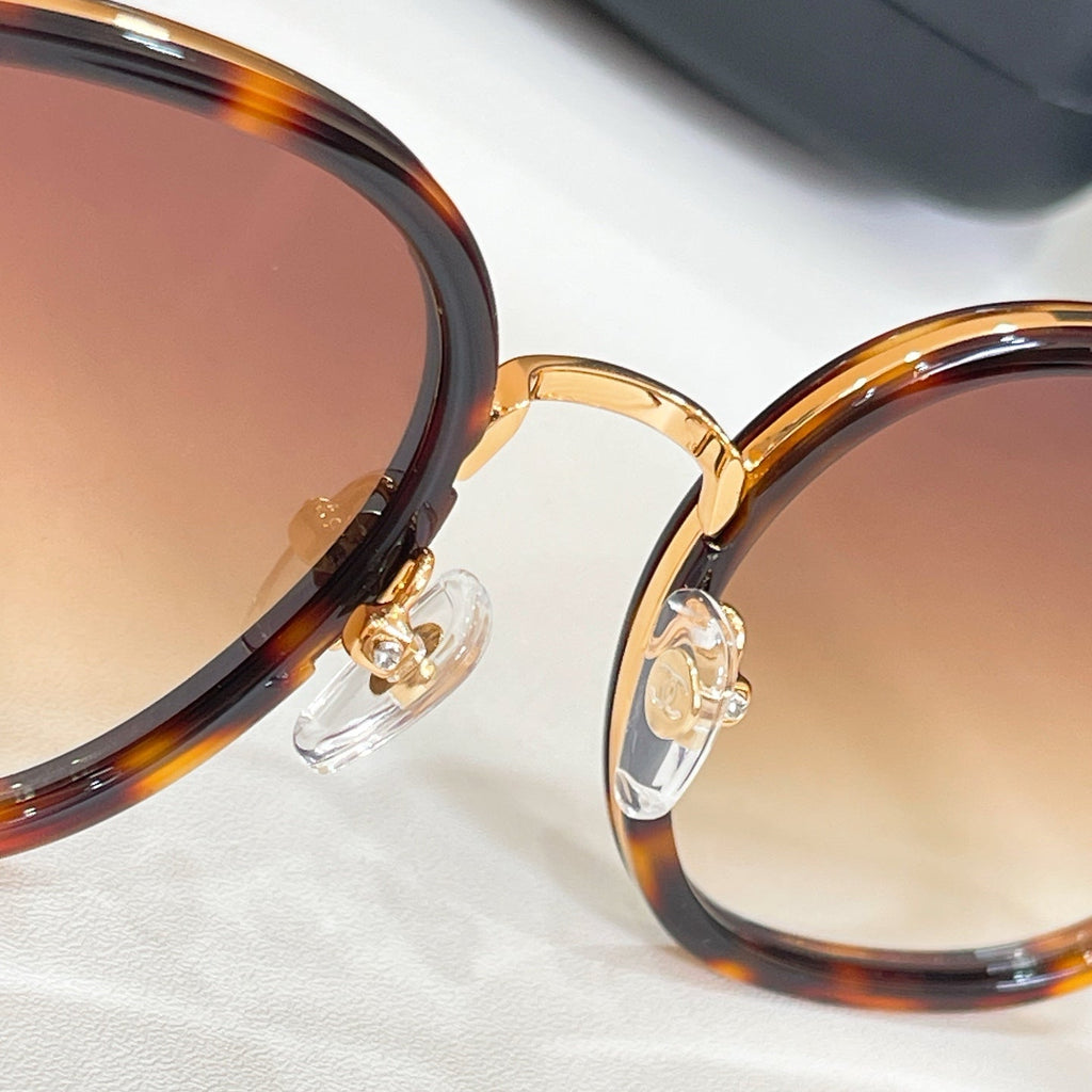 CHANEL Sunglasses-A72089