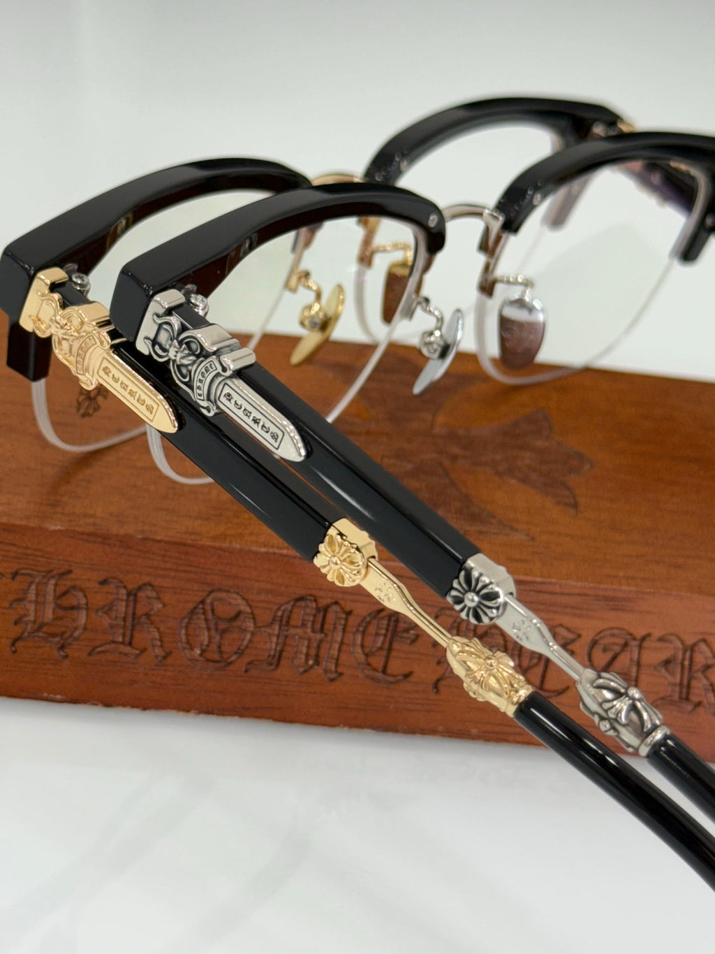CHROME HEART Sunglasses-EVAGILIST