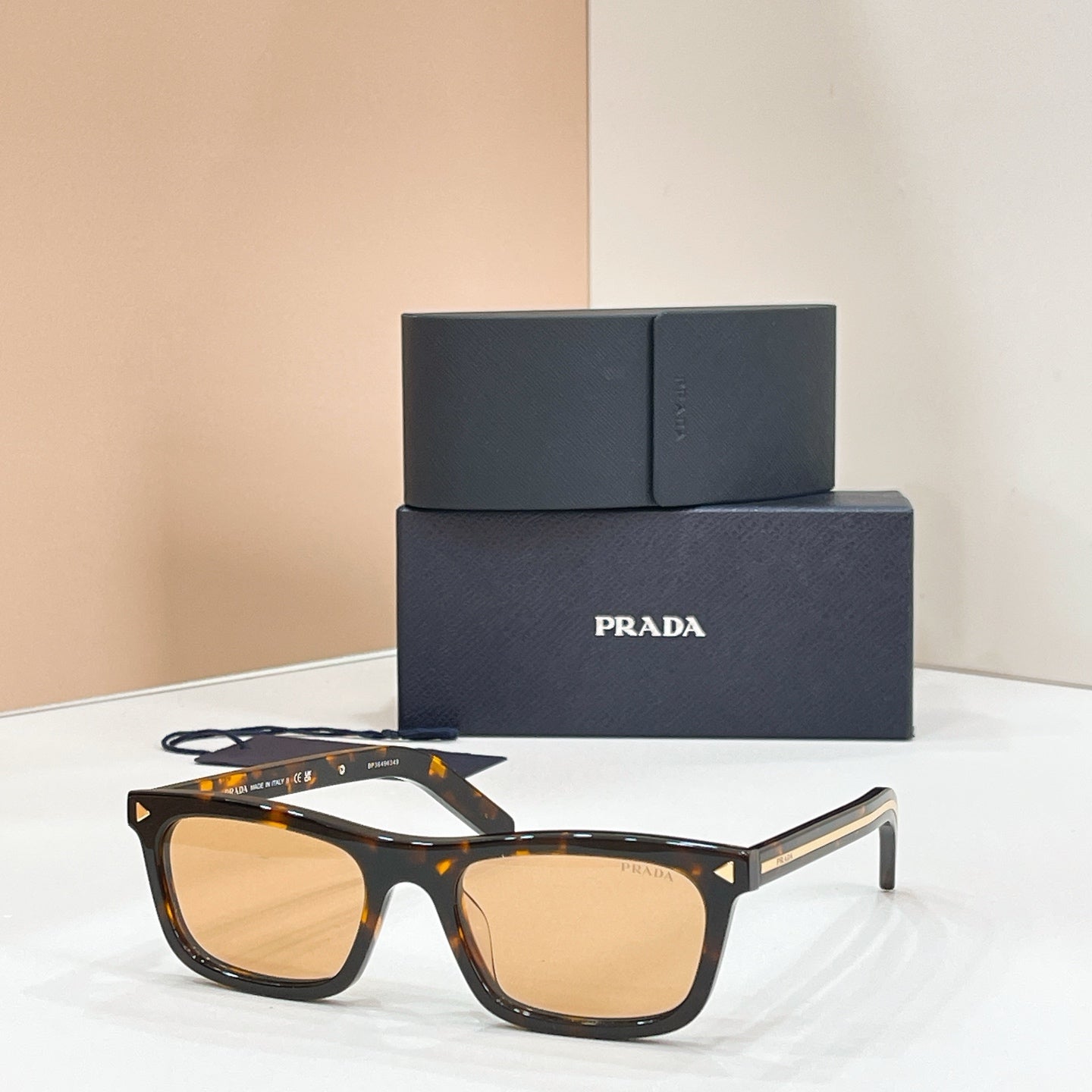 PRADA Sunglasses-SPR D05