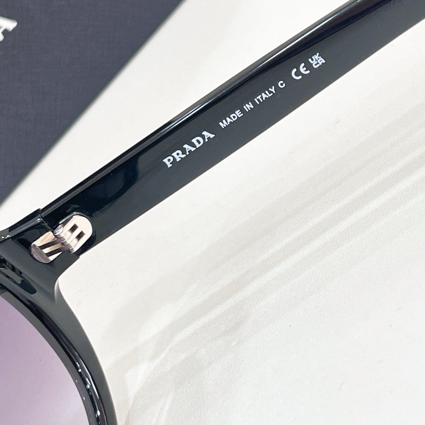 PRADA Sunglasses-PR D08SU