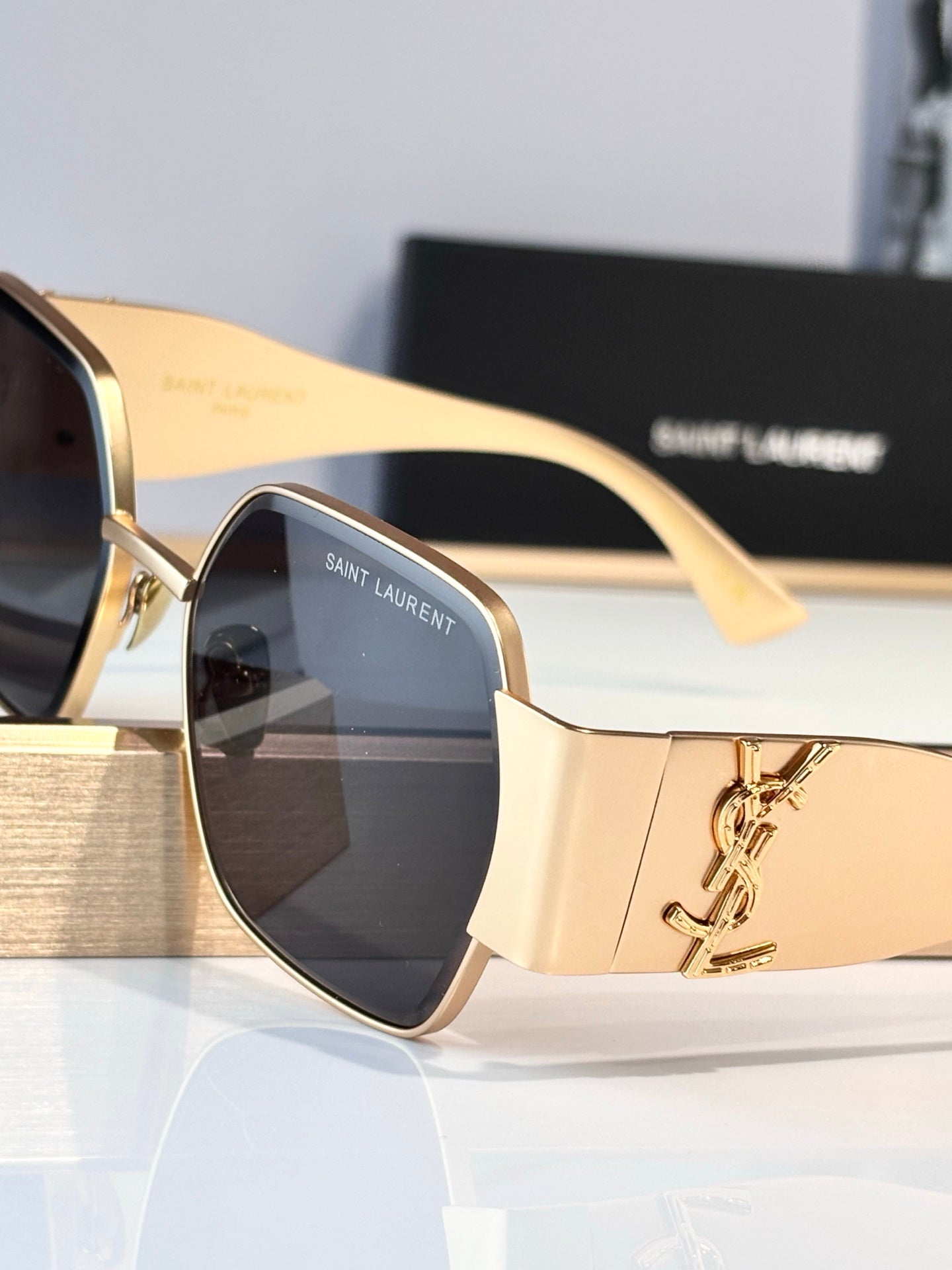 Saint Laurent Sunglasses-SLM1721L