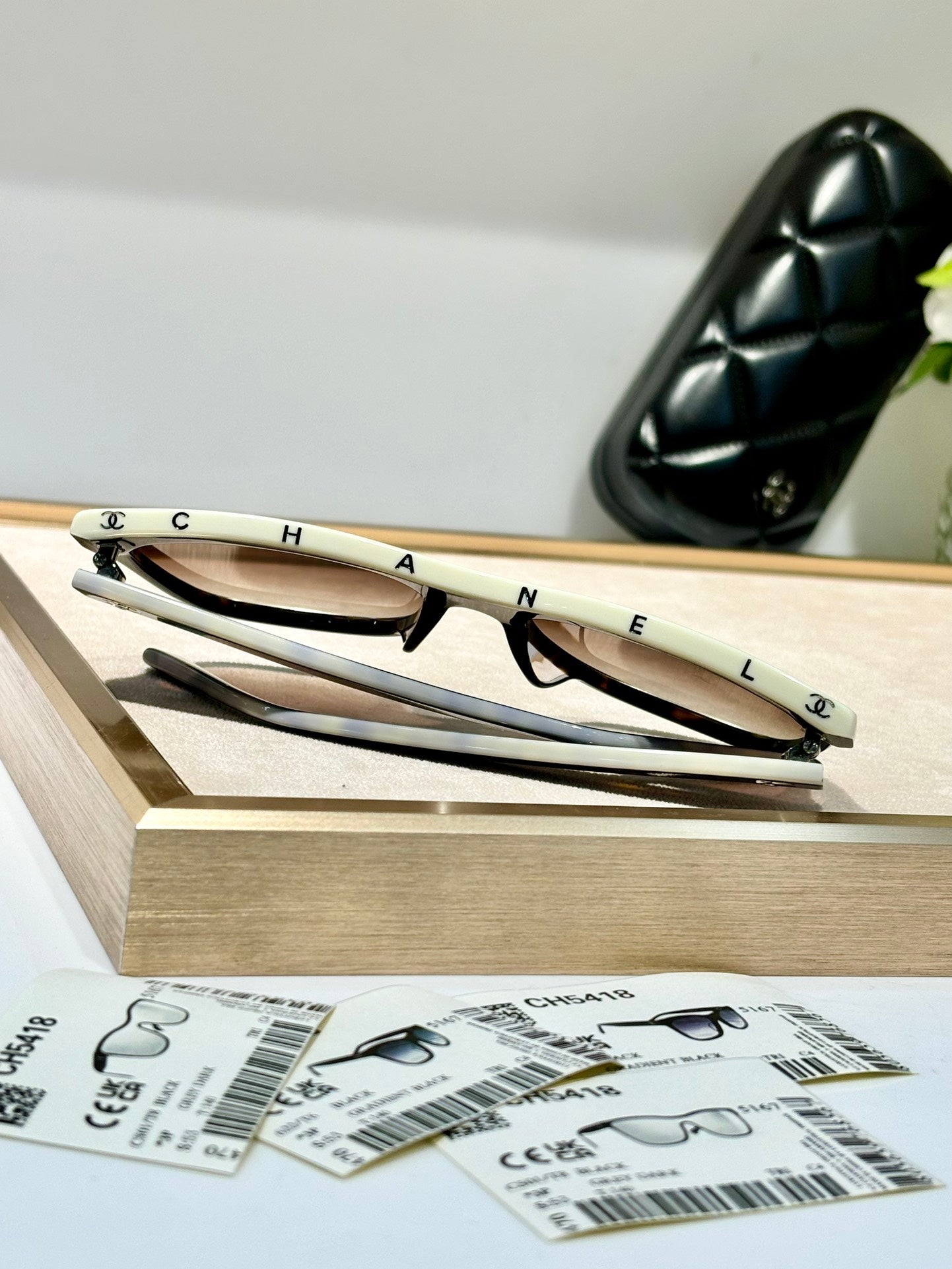 Chanel Sunglasses-Ch5418