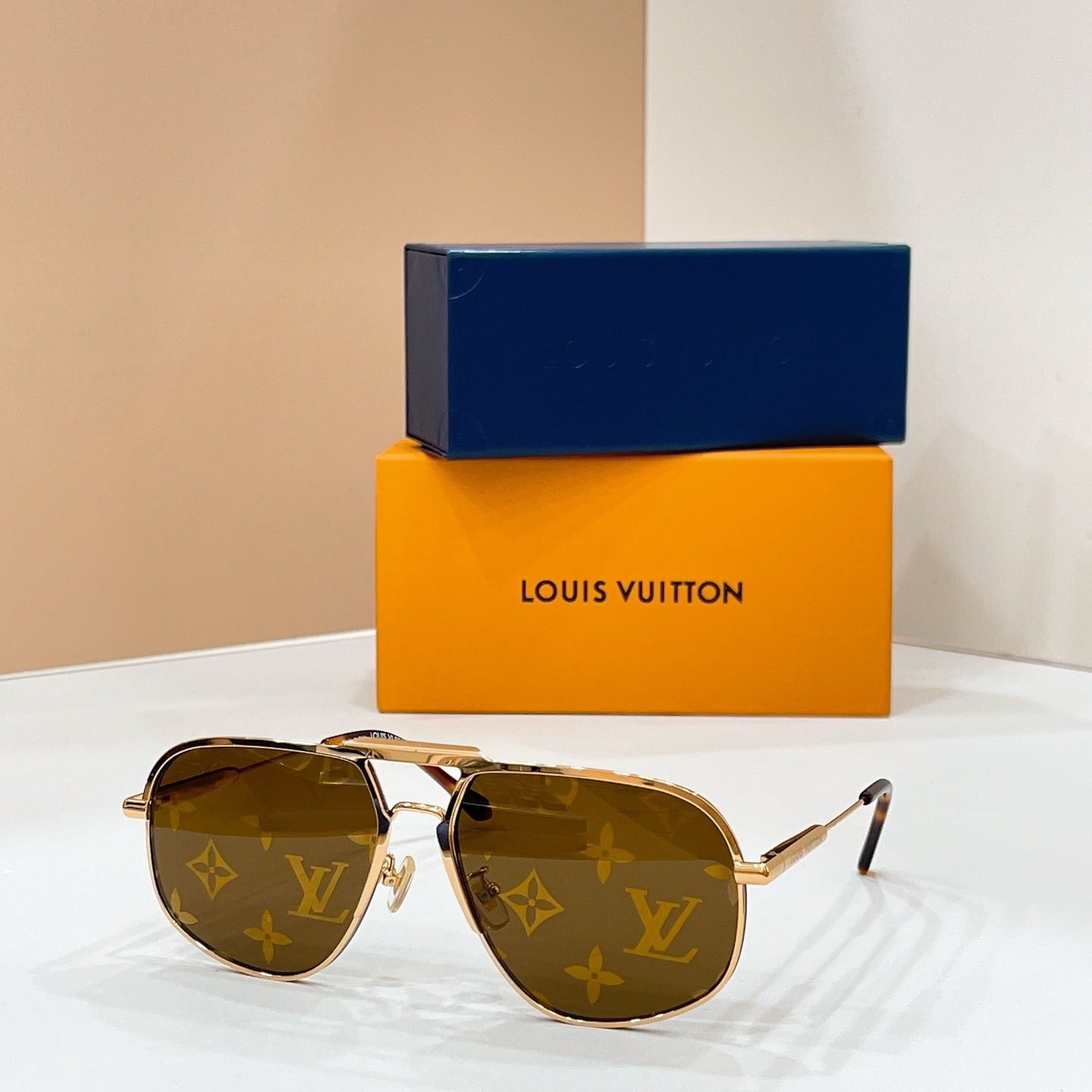 Louis Vuitton Sunglasses-Z40191W