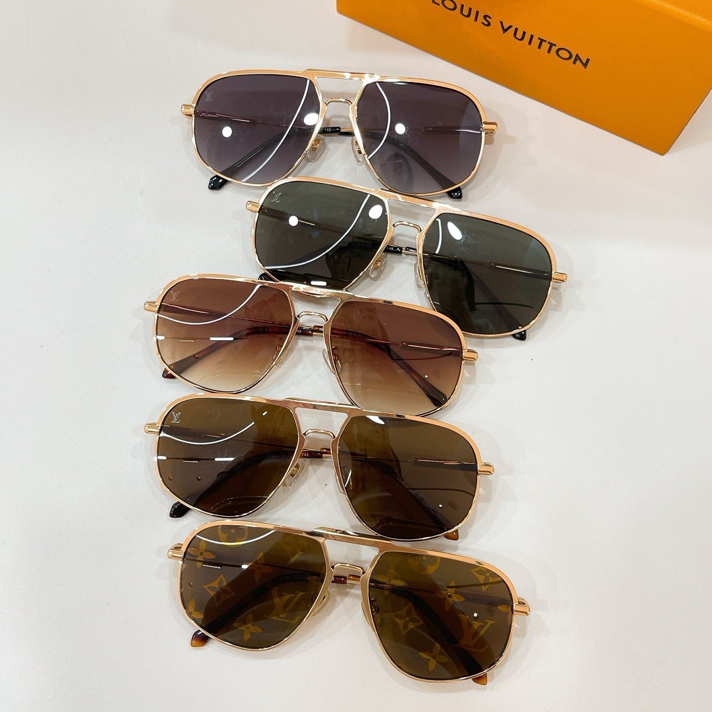 Louis Vuitton Sunglasses-Z40191W