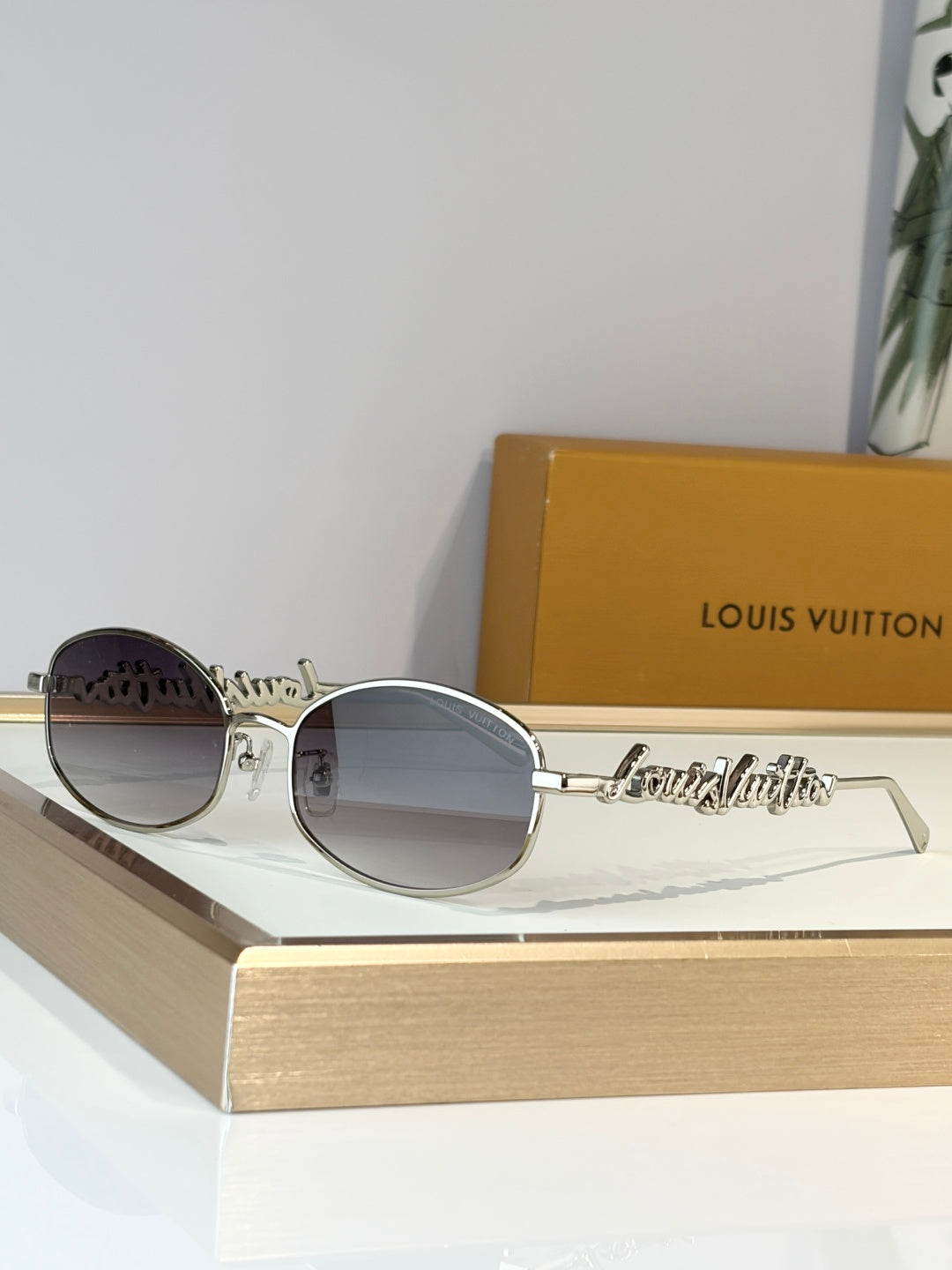 LOUIS VUITTON Sunglasses-Z3193U