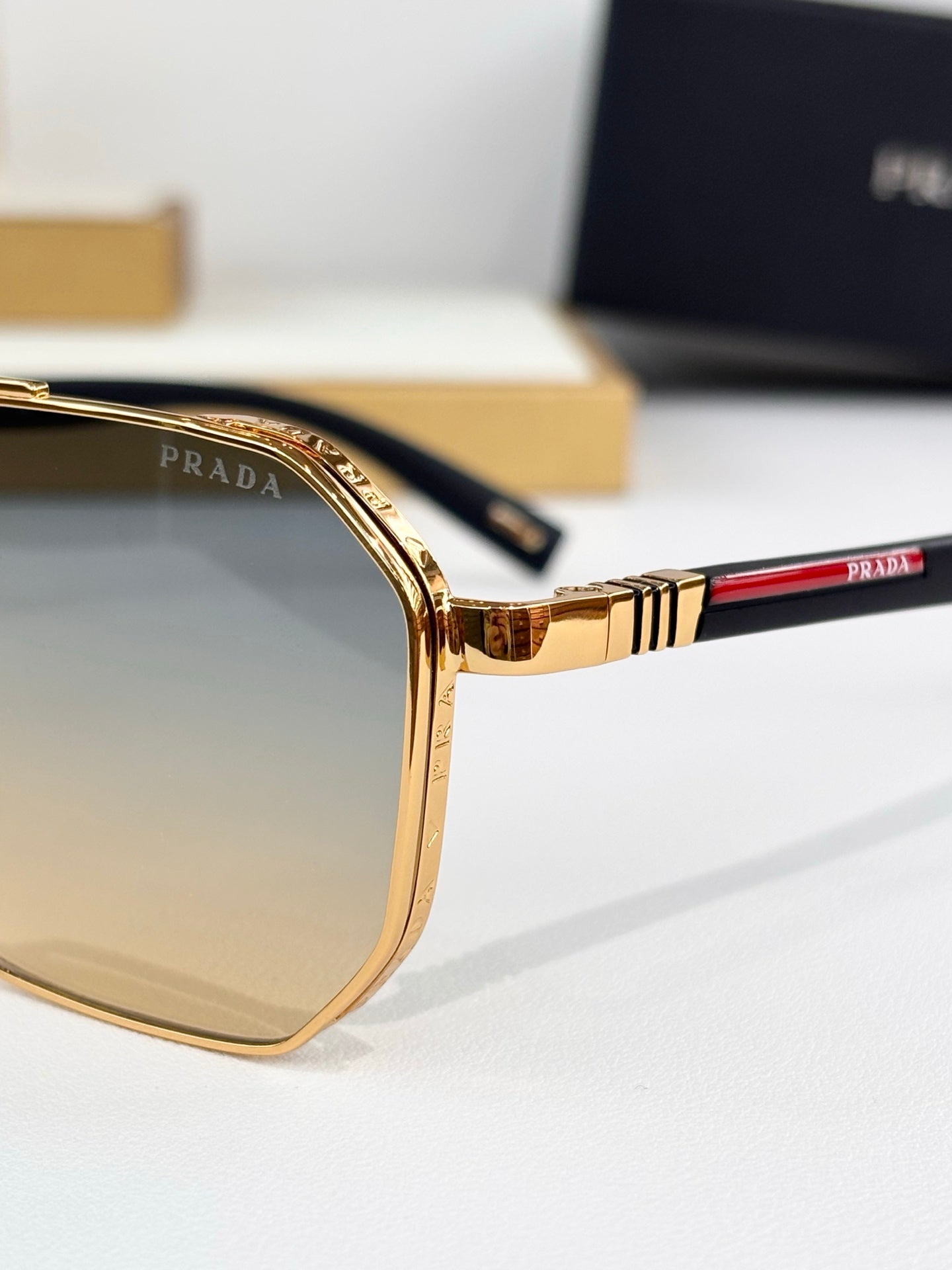 PRADA Sunglasses-PR 182