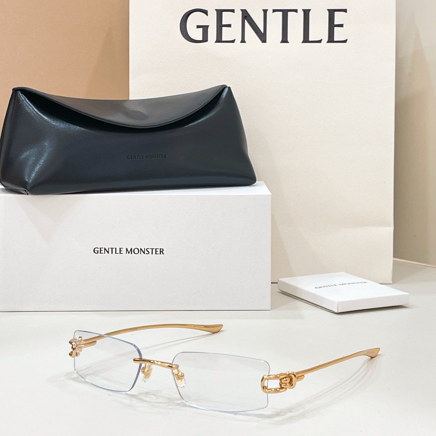 GENTLE MONSTE Sunglasses-GAMOT