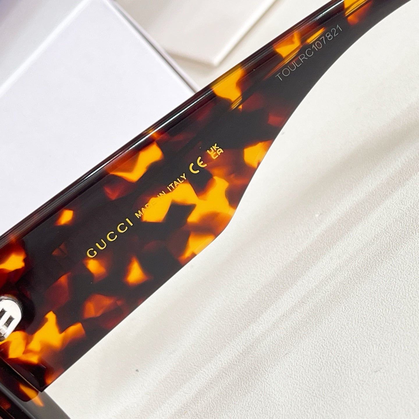 GUCCI Sunglasses-GG2039S