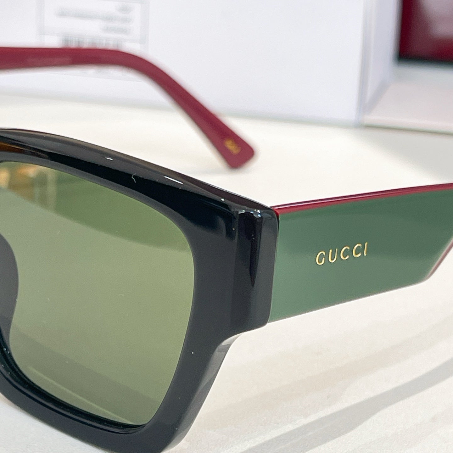 GUCCI Sunglasses-GG1668S