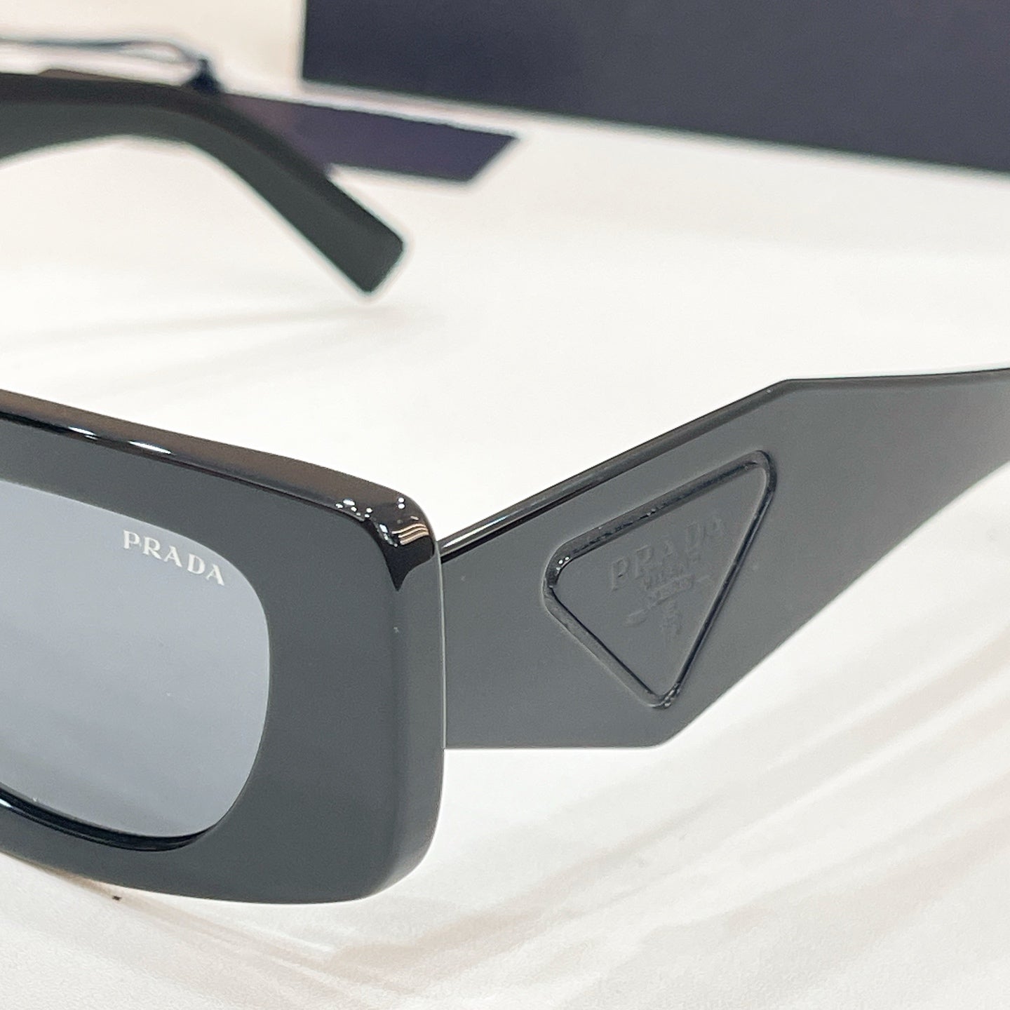 PRADA Sunglasses-PR D03SD