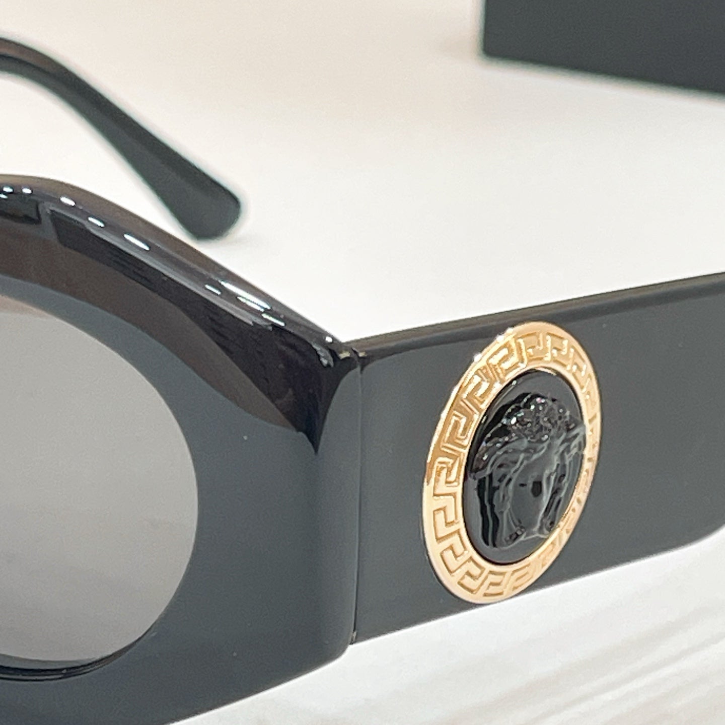 VERSACE Sunglasses-VE 422/E