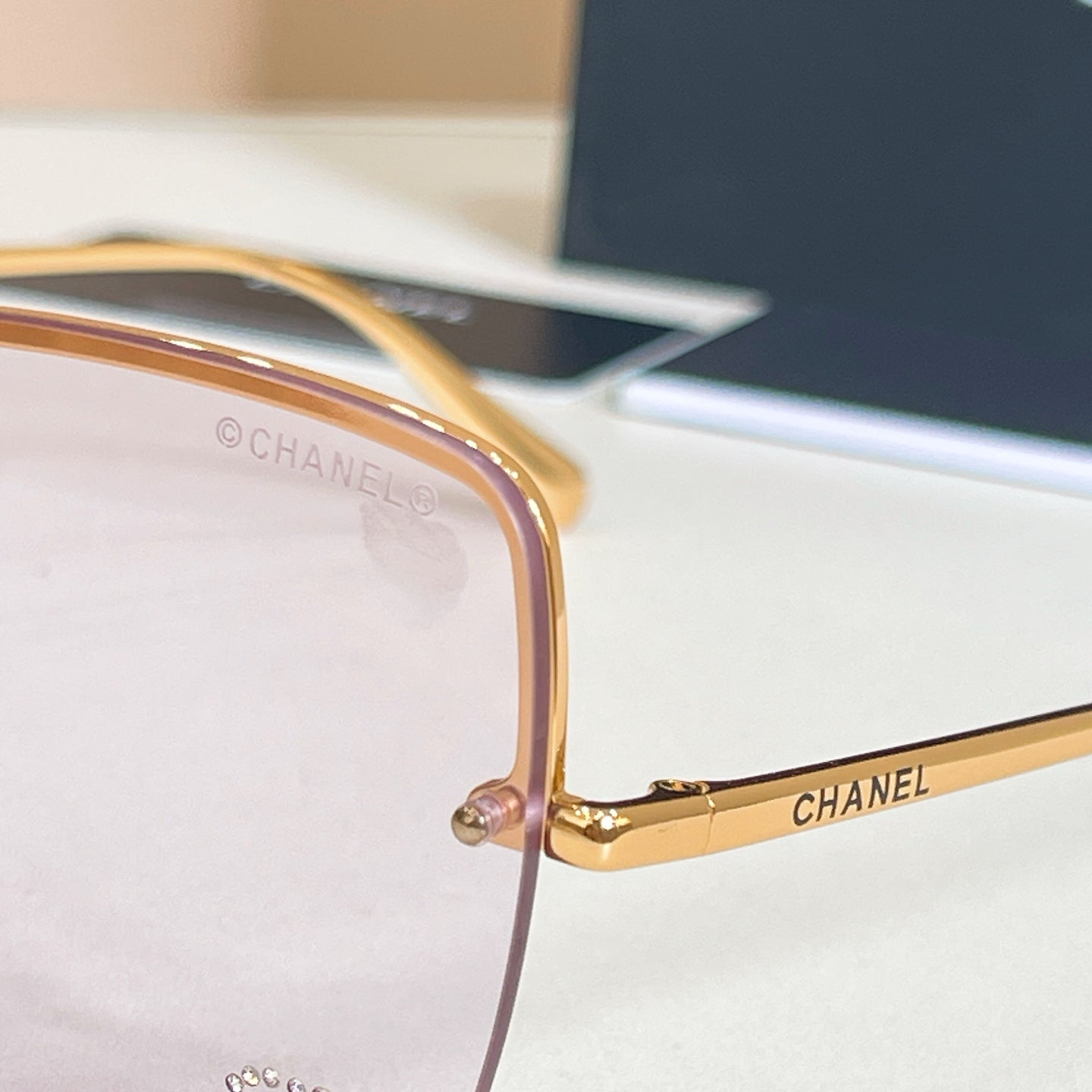 CHANEL Sunglasses 5492-H