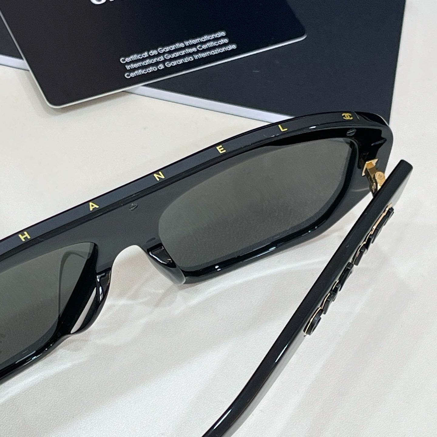 CHANEL Sunglasses 5556