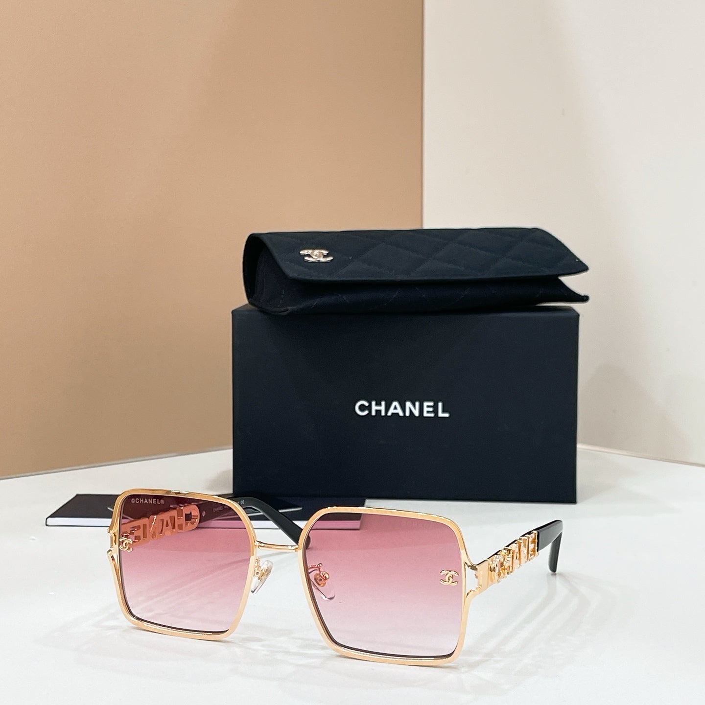 CHANEL Sunglasses CH9820